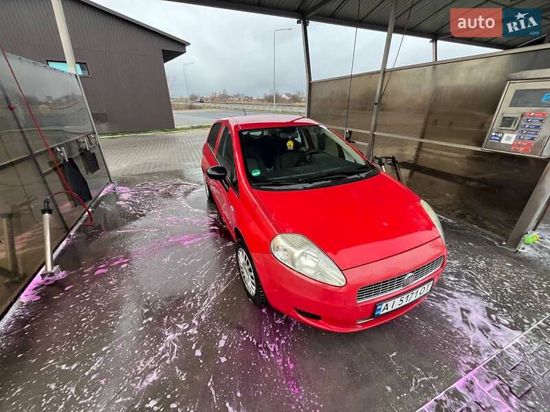 Хетчбек Fiat Punto 2009 в Бородянці