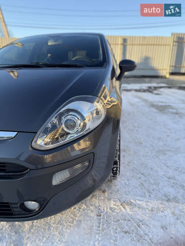 Хэтчбек Fiat Punto 2011 в Пустомытах фото 4 Хэтчбек Fiat Punto 2011 в Пустомытах