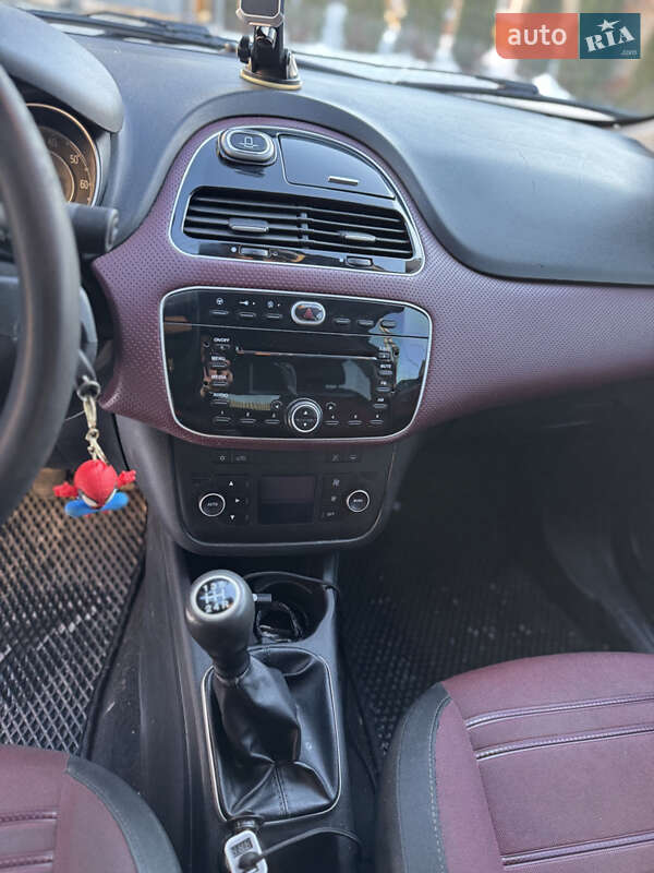 Хэтчбек Fiat Punto 2011 в Пустомытах фото 11 Хэтчбек Fiat Punto 2011 в Пустомытах