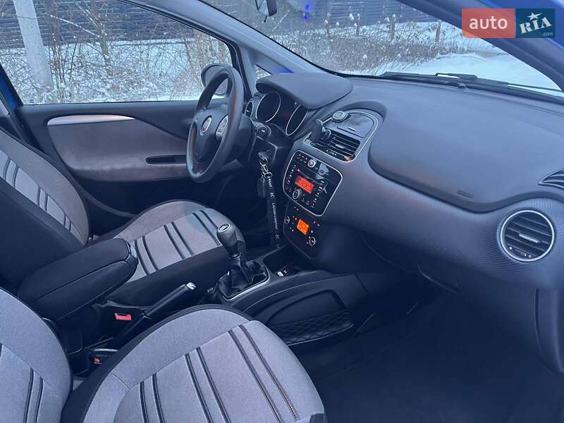 Хэтчбек Fiat Punto 2011 в Львове фото 11 Хэтчбек Fiat Punto 2011 в Львове