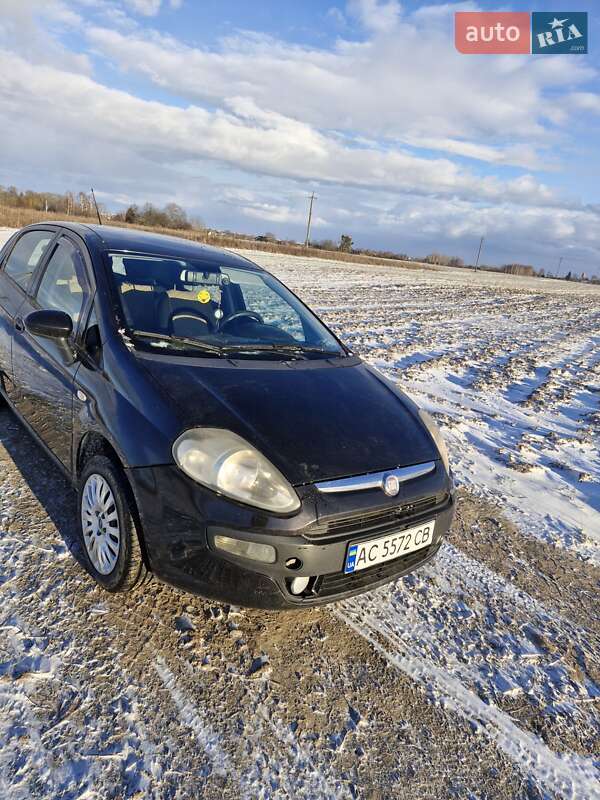 Хэтчбек Fiat Punto 2012 в Луцке фото 3 Хэтчбек Fiat Punto 2012 в Луцке