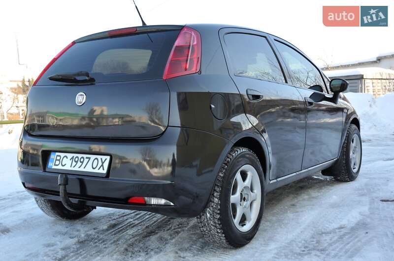 Хэтчбек Fiat Punto 2009 в Львове