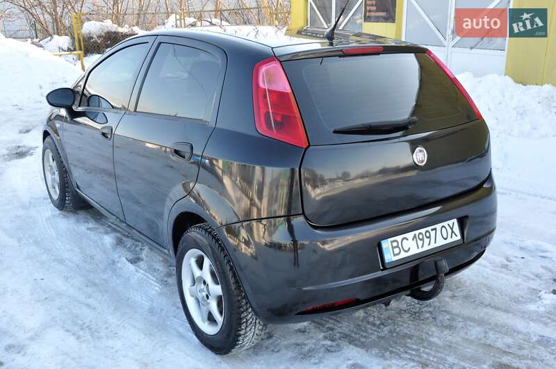 Хэтчбек Fiat Punto 2009 в Львове