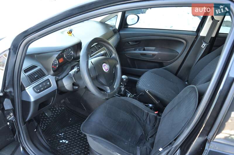 Хэтчбек Fiat Punto 2009 в Львове
