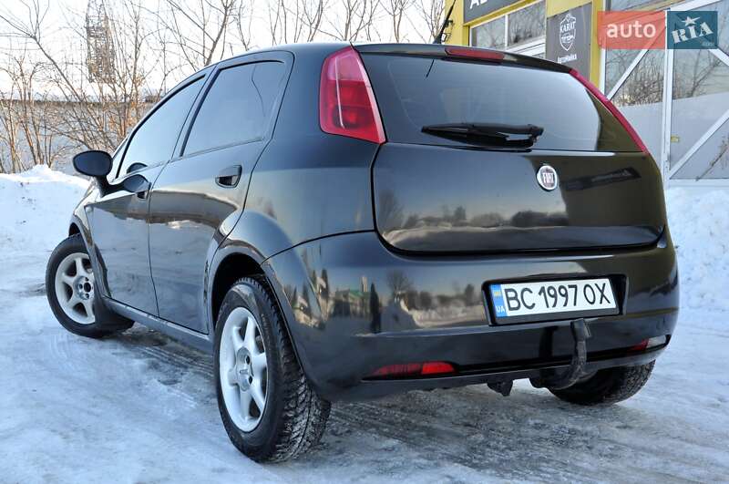 Хэтчбек Fiat Punto 2009 в Львове