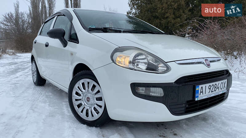 Хэтчбек Fiat Punto 2010 в Ракитном