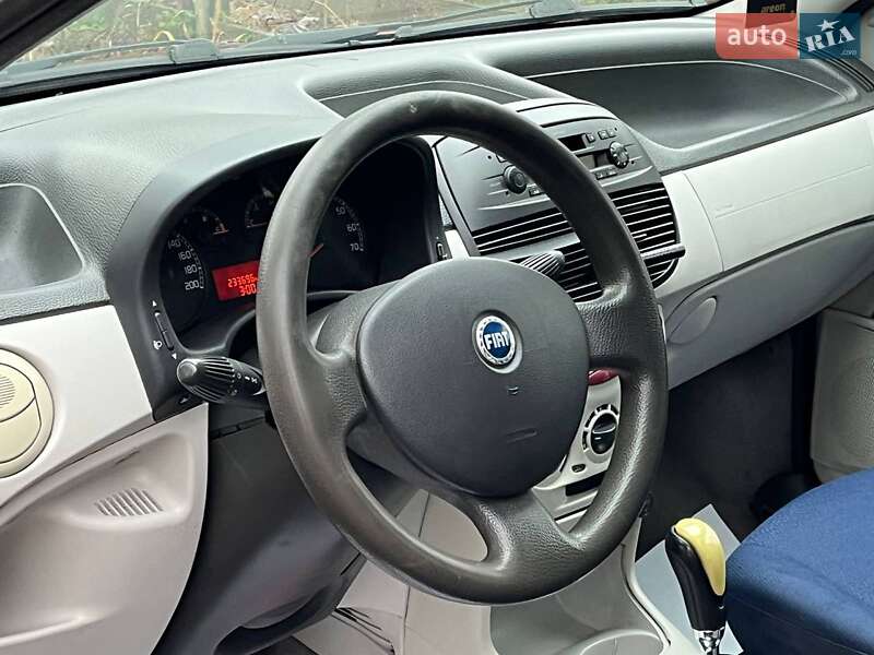 Хэтчбек Fiat Punto 2004 в Киеве фото 13 Хэтчбек Fiat Punto 2004 в Киеве
