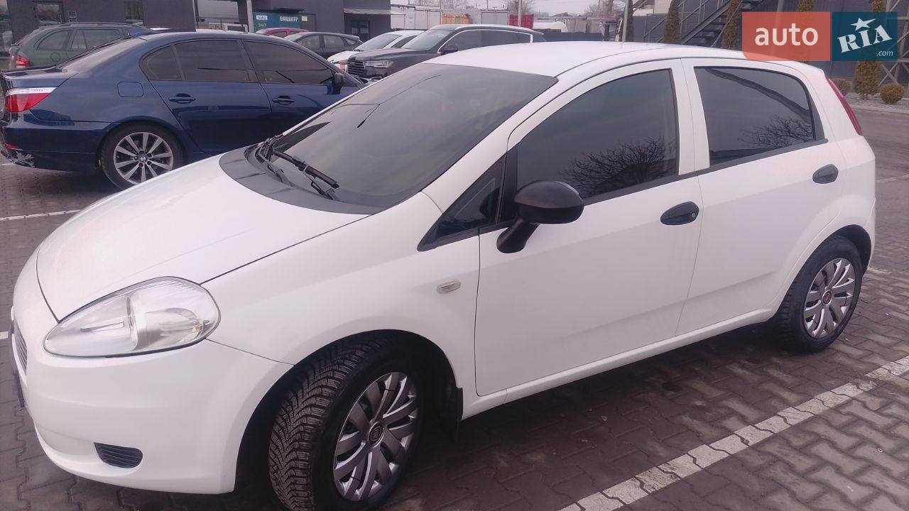 2010 Fiat Punto - мініатюра 18