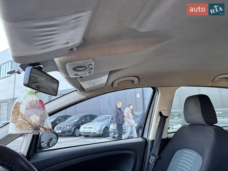 Хэтчбек Fiat Punto 2008 в Львове фото 23 Хэтчбек Fiat Punto 2008 в Львове