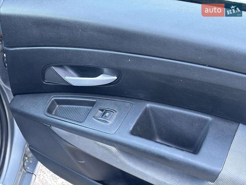 Хэтчбек Fiat Punto 2008 в Львове фото 29 Хэтчбек Fiat Punto 2008 в Львове