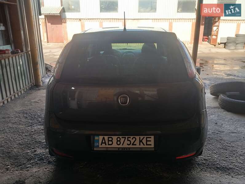 Хэтчбек Fiat Punto 2012 в Виннице
