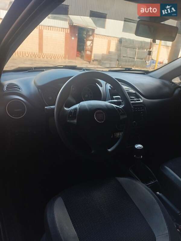 Хэтчбек Fiat Punto 2012 в Виннице