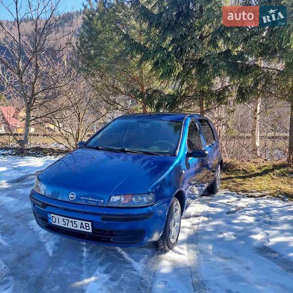 Хэтчбек Fiat Punto 2000 в Яремче