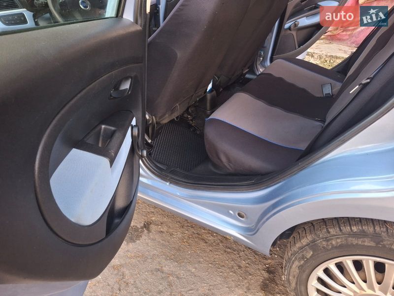Хэтчбек Fiat Punto 2006 в Ровно фото 8 Хэтчбек Fiat Punto 2006 в Ровно