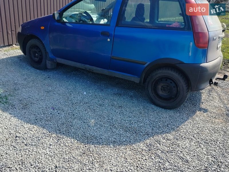 Хэтчбек Fiat Punto 1996 в Кривом Озере