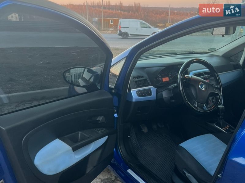 Хэтчбек Fiat Punto 2006 в Хмельницком