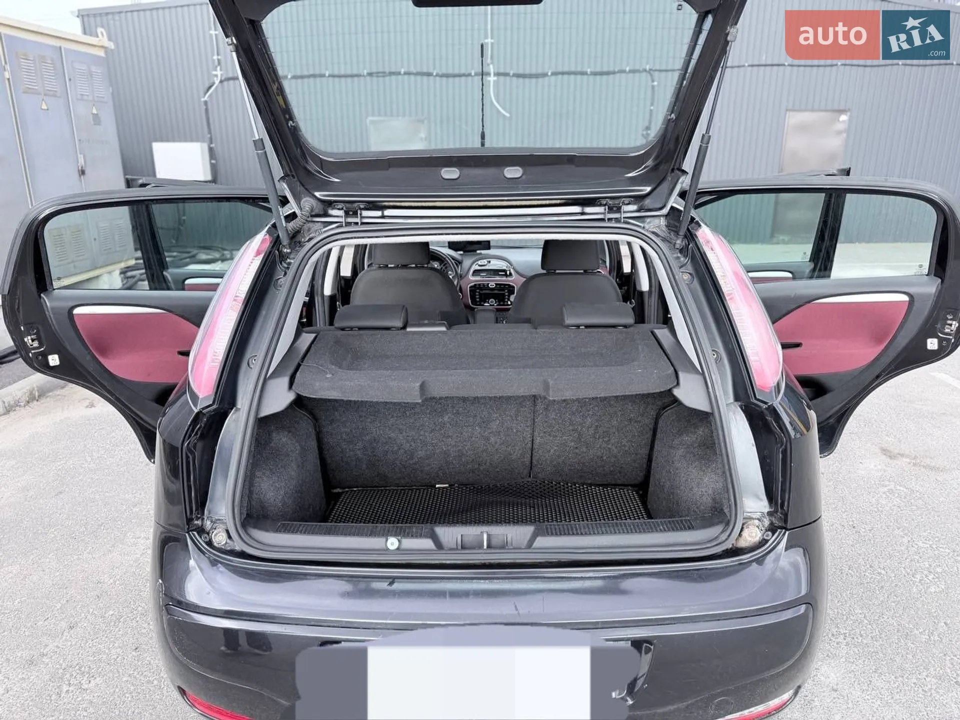 2010 Fiat Punto - мініатюра 4