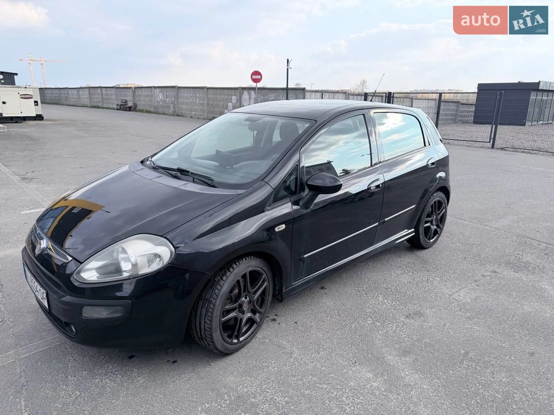 2010 Fiat Punto - мініатюра 3