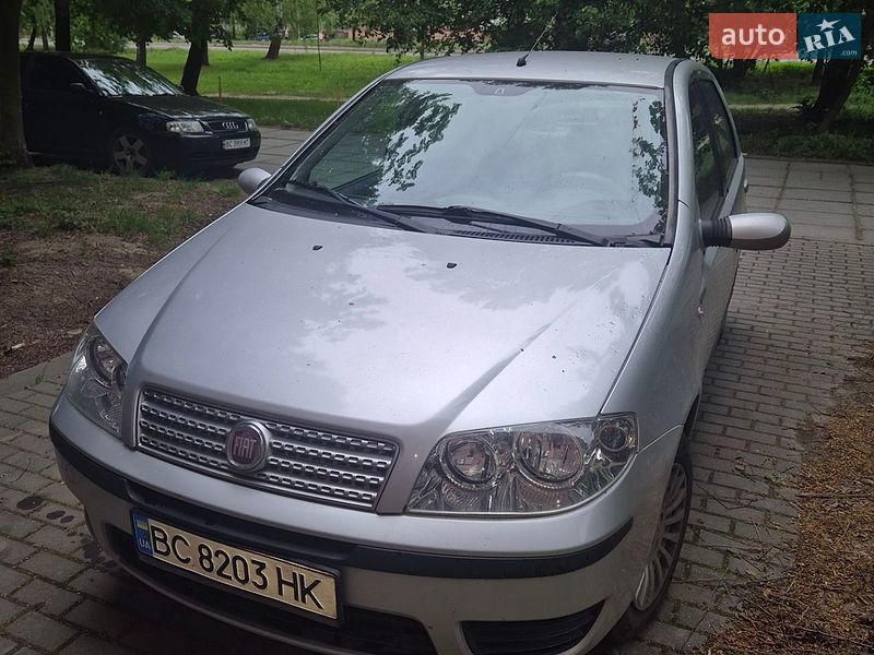 Хэтчбек Fiat Punto 2009 в Львове