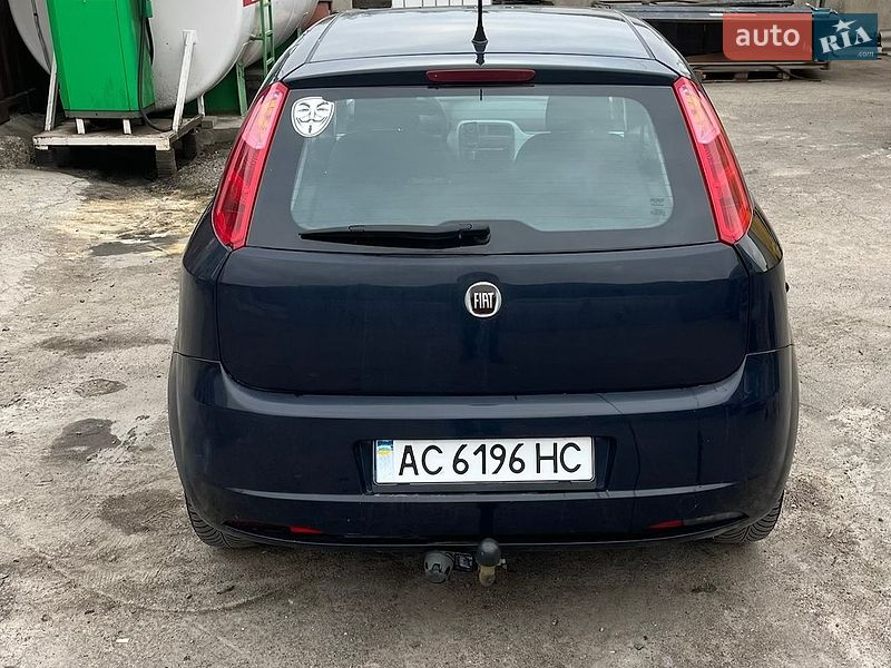 Хэтчбек Fiat Punto 2009 в Луцке