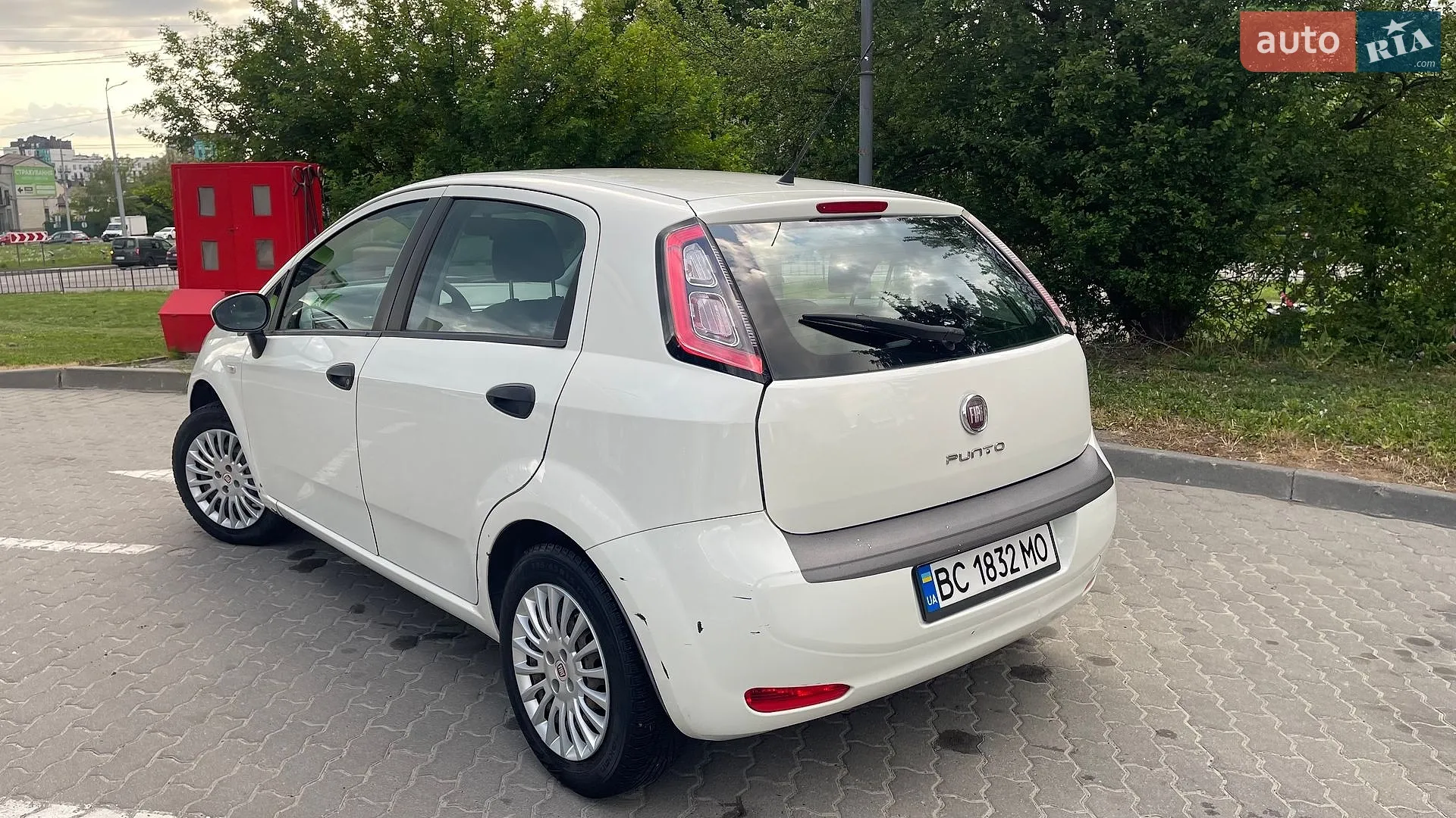2012 Fiat Punto - мініатюра 8
