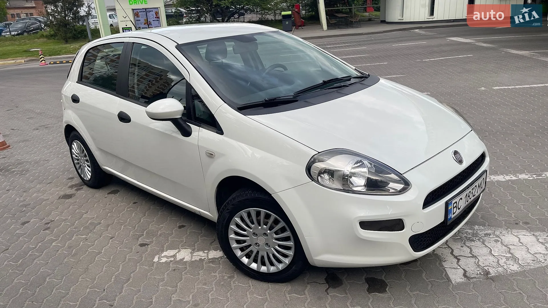 2012 Fiat Punto - мініатюра 3