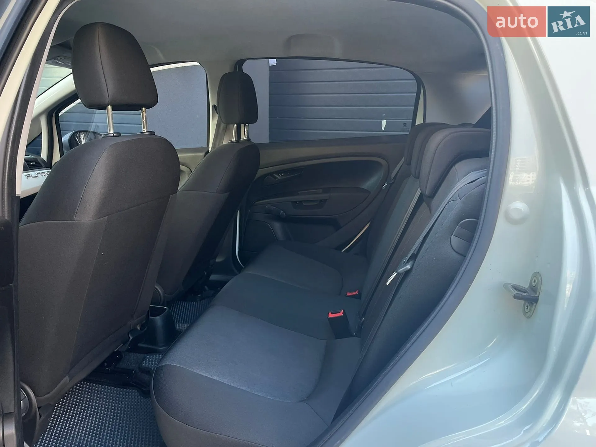2012 Fiat Punto - мініатюра 31
