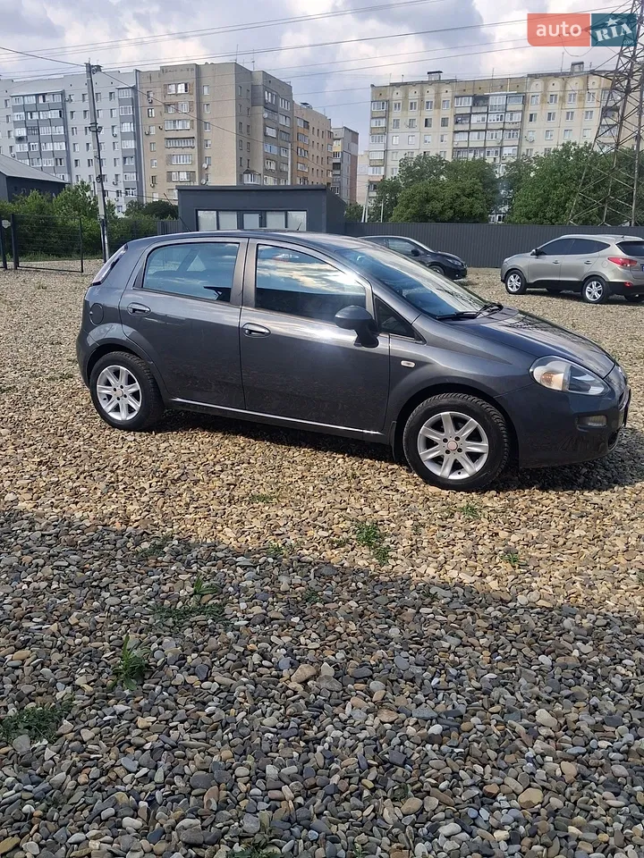 2013 Fiat Punto - мініатюра 12