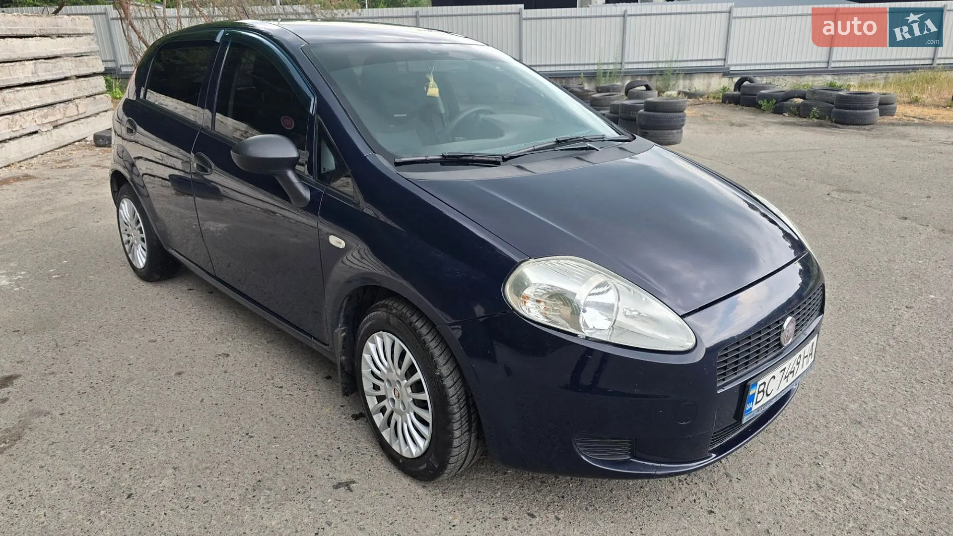 2011 Fiat Punto - фото 1
