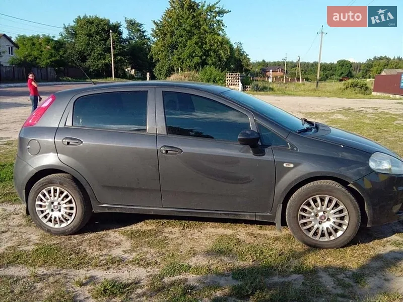 Fiat Punto 2012 VIN ZFA19900001879784 фото оголошення 16 з 43