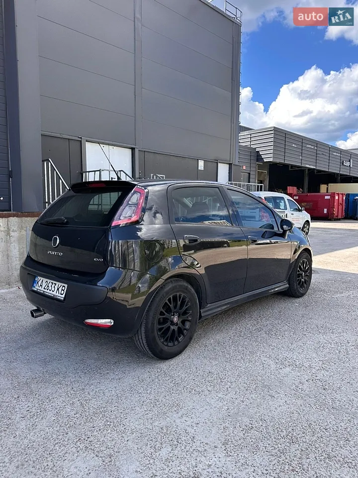 2010 Fiat Punto - мініатюра 21