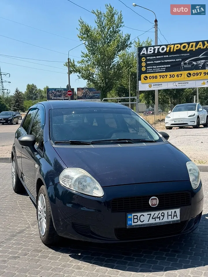 2010 Fiat Punto - мініатюра 13