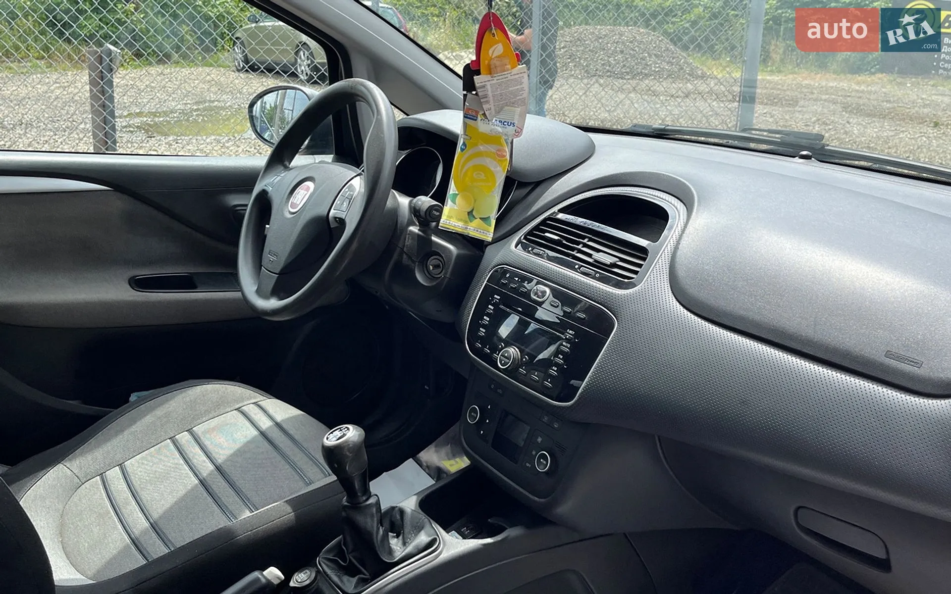 2011 Fiat Punto - мініатюра 21