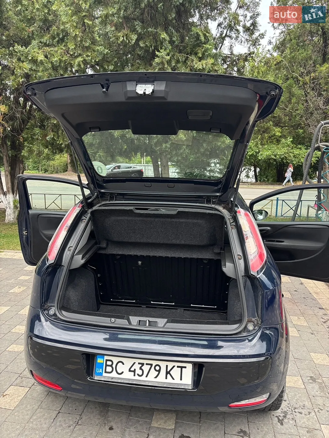 2011 Fiat Punto - мініатюра 9