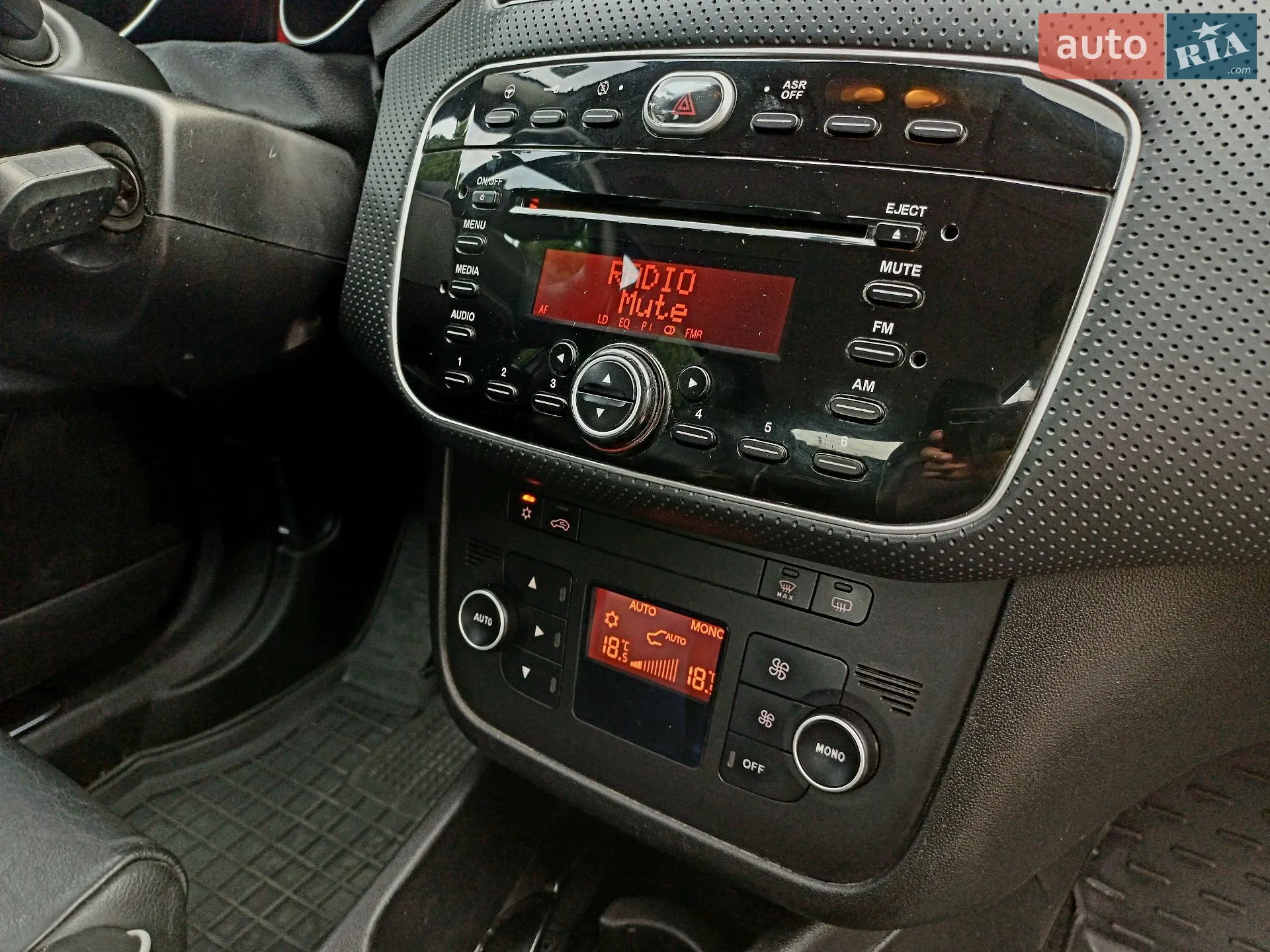 2011 Fiat Punto - мініатюра 23