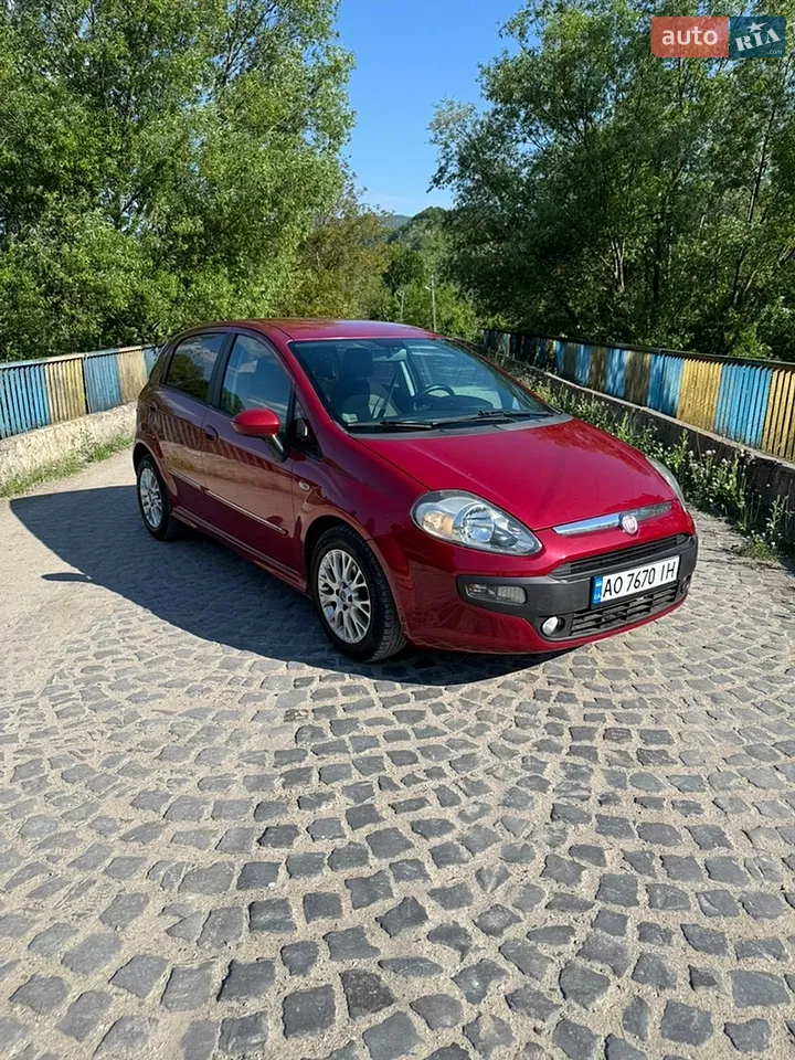 2010 Fiat Punto - мініатюра 9