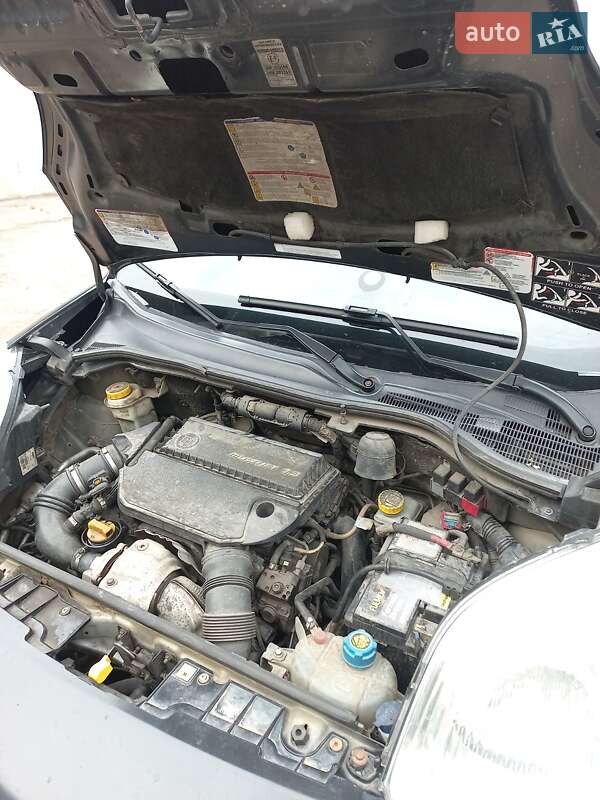 Мінівен Fiat Qubo 2010 в Кропивницькому