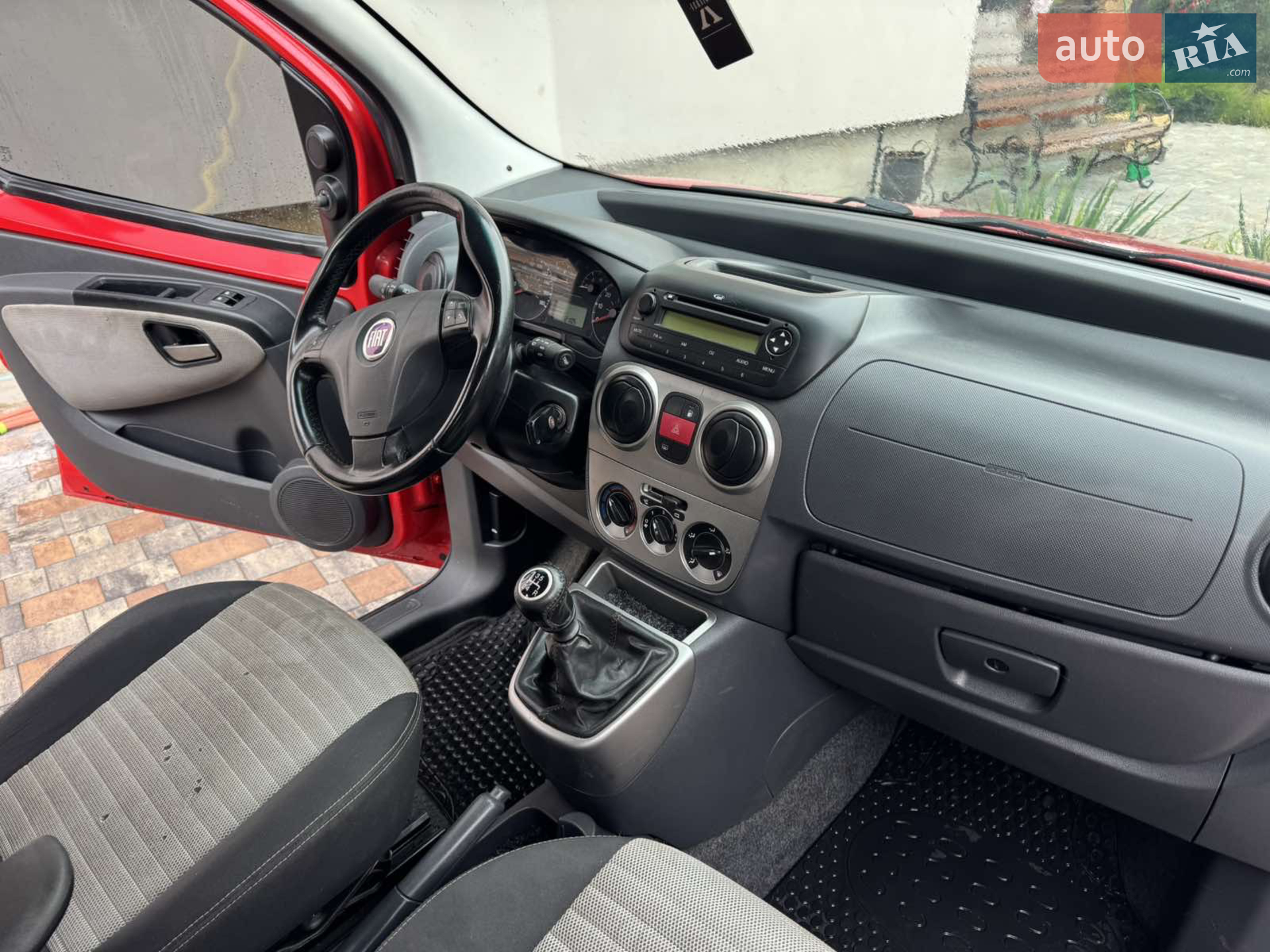 2010 Fiat Qubo - мініатюра 8