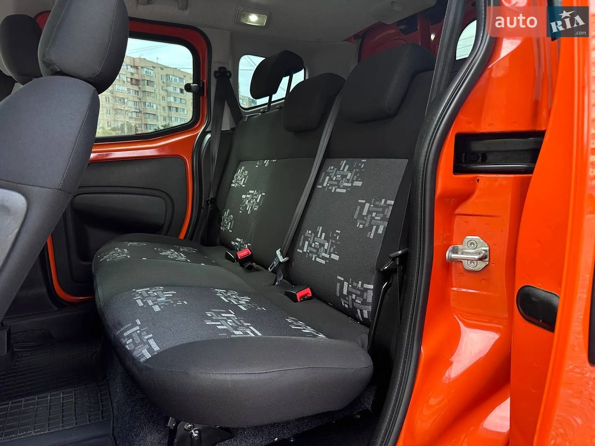 2015 Fiat Qubo - мініатюра 10