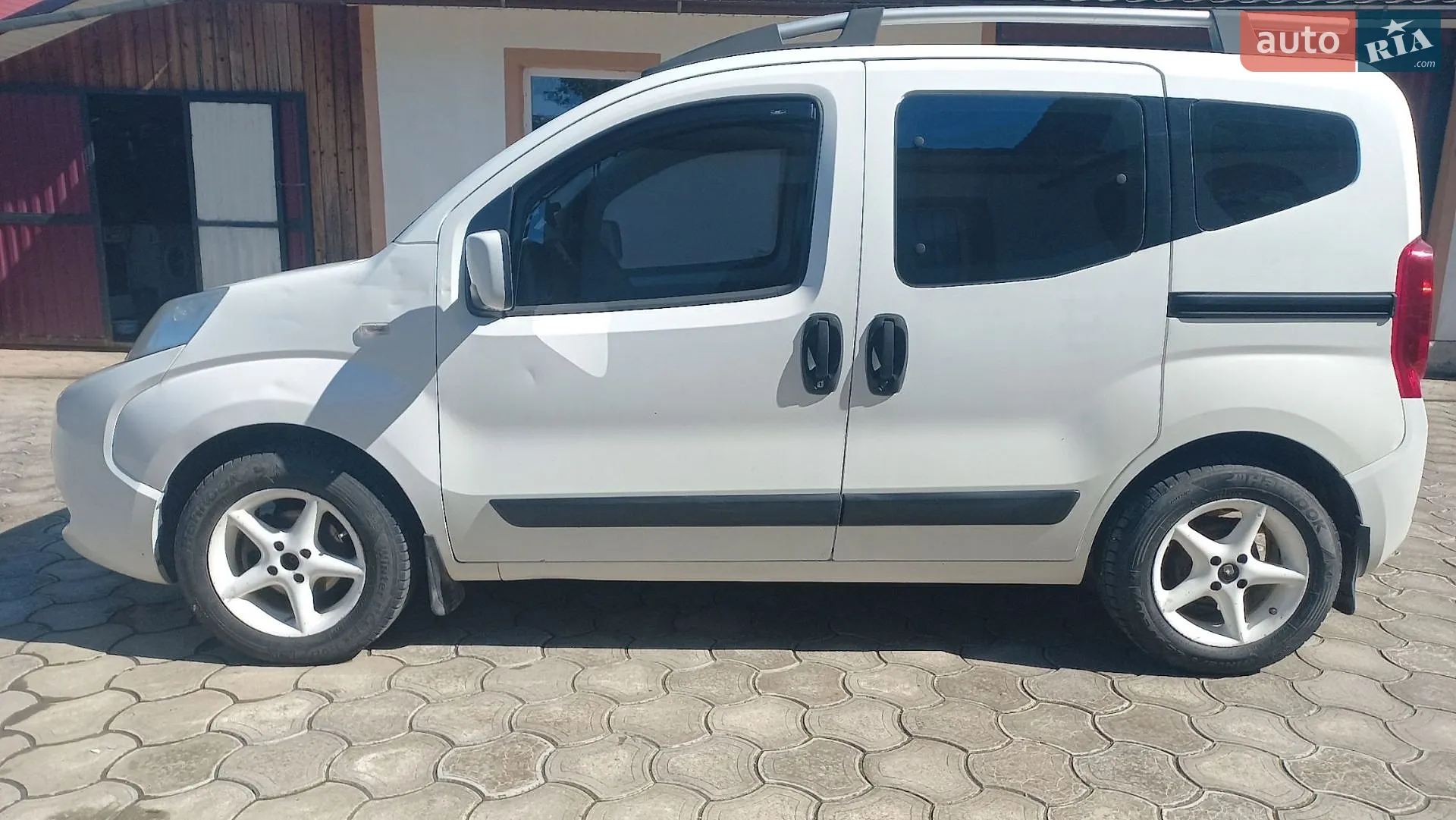 2010 Fiat Qubo - мініатюра 3