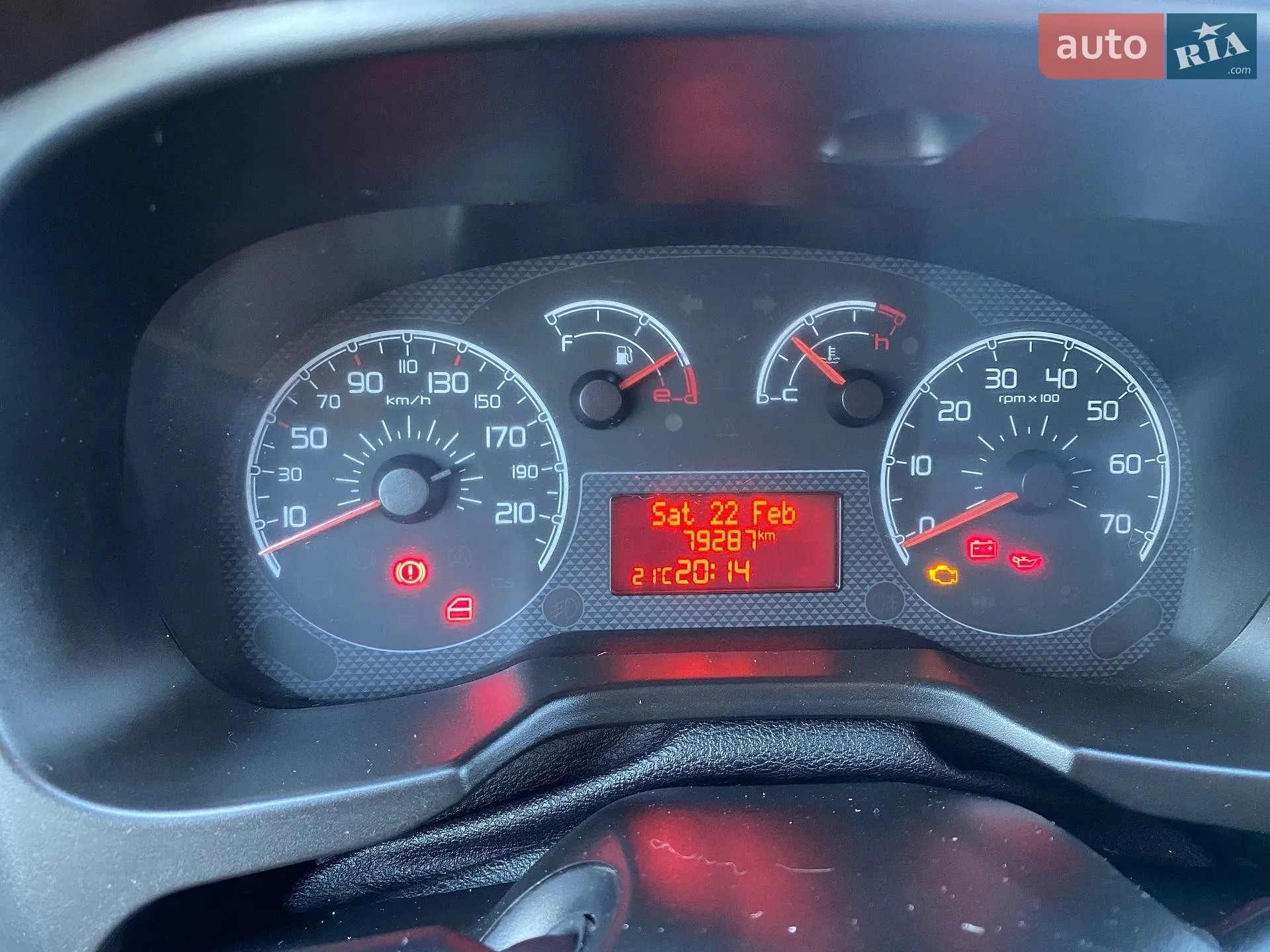 2017 Fiat Qubo - мініатюра 24