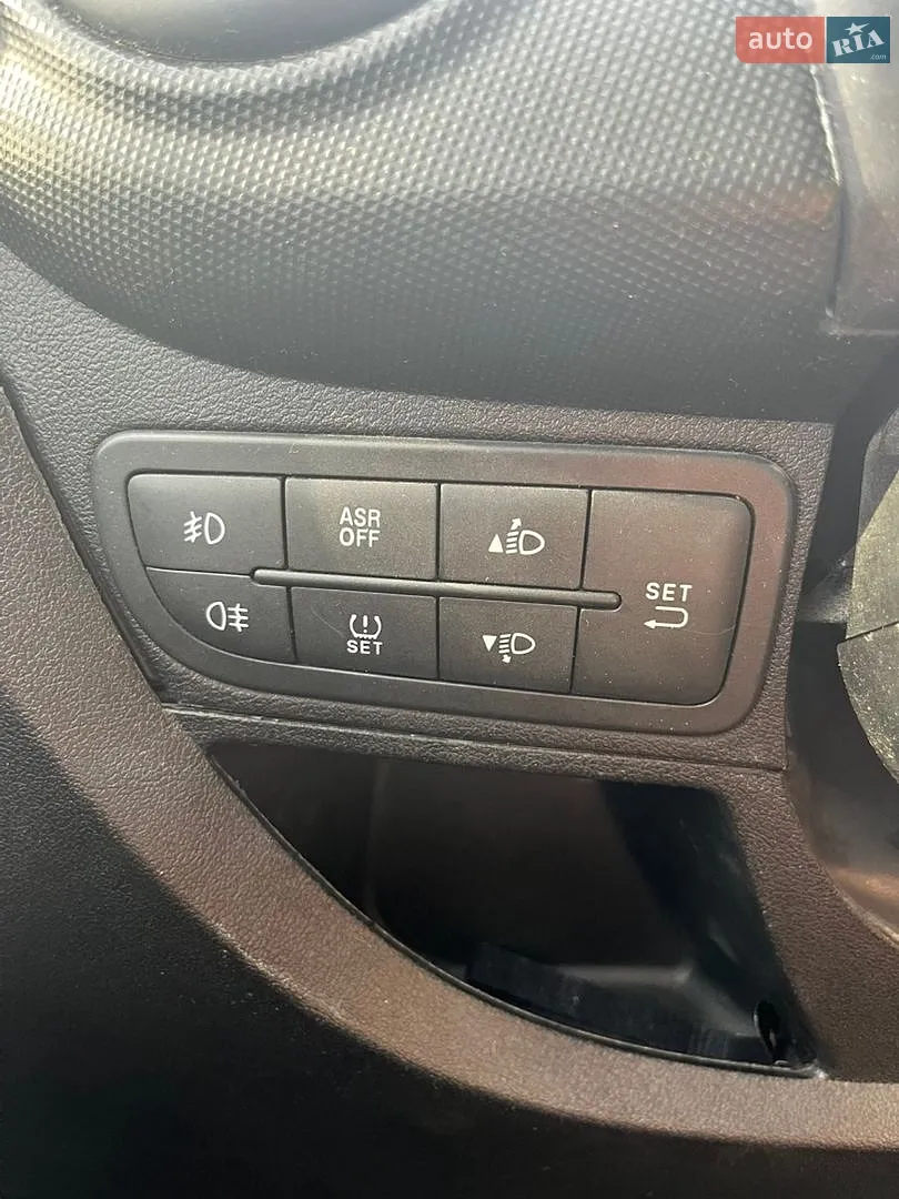 2016 Fiat Qubo - мініатюра 16