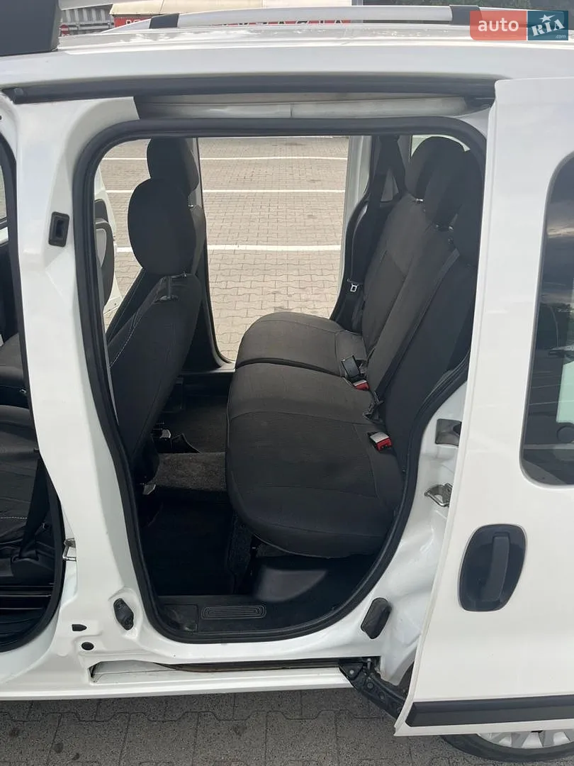 2016 Fiat Qubo - мініатюра 31