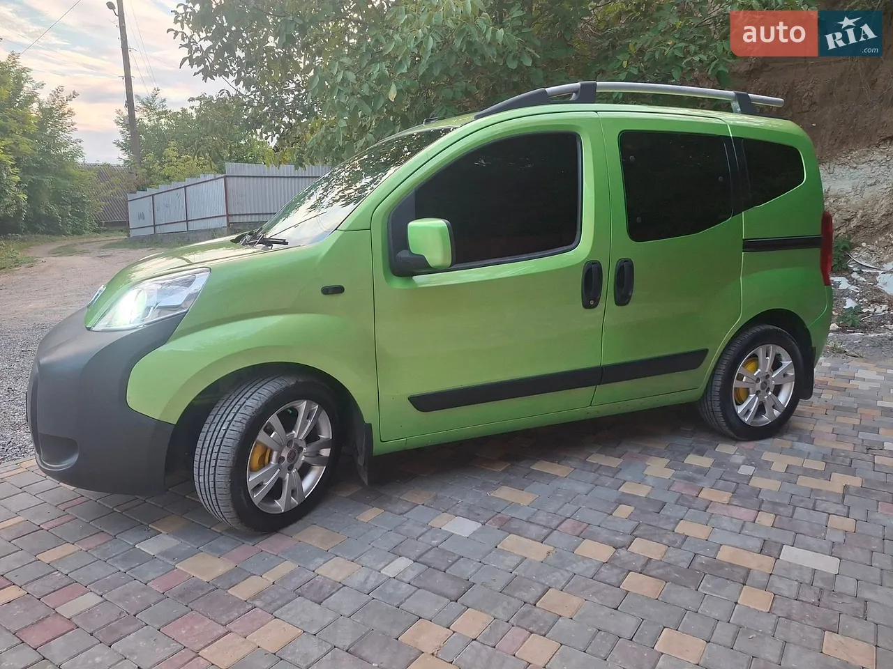 2010 Fiat Qubo - мініатюра 11