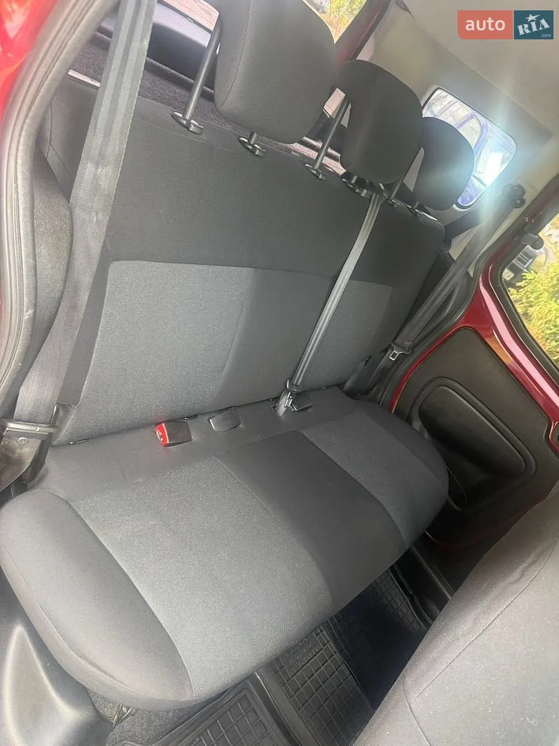 2017 Fiat Qubo - мініатюра 10