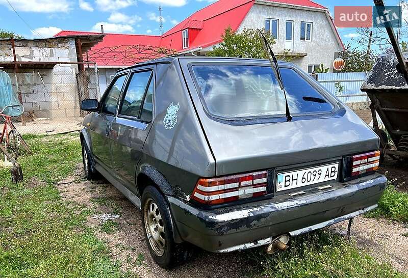 Хэтчбек Fiat Ritmo 1986 в 