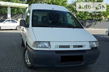 Вантажопасажирський фургон Fiat Scudo 2000 в Дніпрі