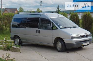 Минивэн Fiat Scudo 2002 в Черновцах