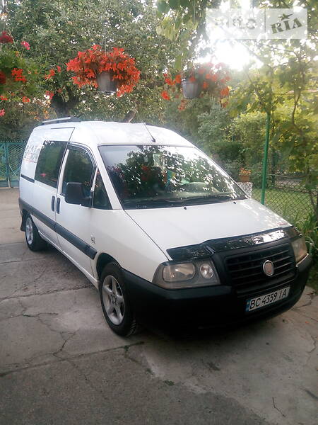 Мінівен Fiat Scudo 2004 в 