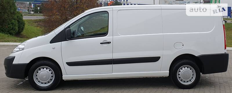 Вантажопасажирський фургон Fiat Scudo 2015 в Ковелі